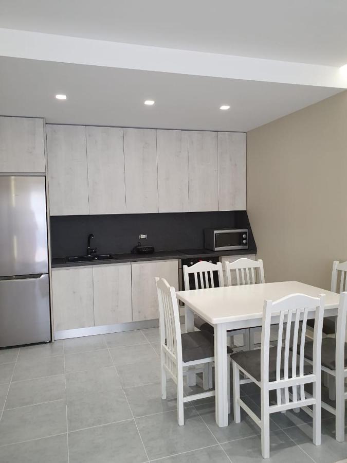 Deluxe Apartment Vlorë Екстериор снимка