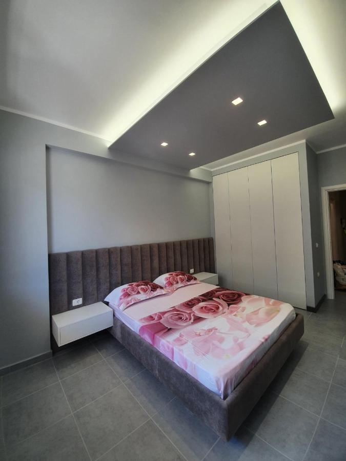 Deluxe Apartment Vlorë Екстериор снимка